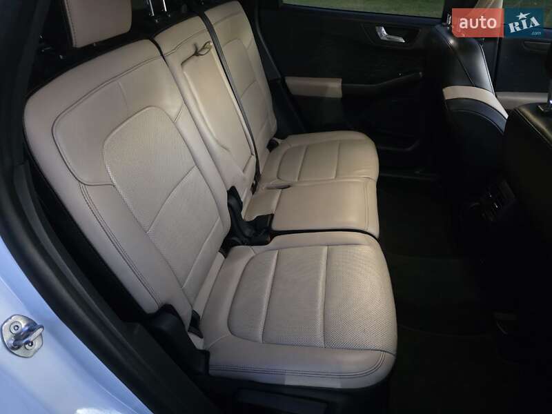 Позашляховик / Кросовер Ford Escape 2020 в Тернополі фото 30 Позашляховик / Кросовер Ford Escape 2020 в Тернополі