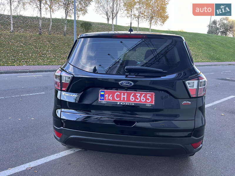 Внедорожник / Кроссовер Ford Escape 2017 в Киеве