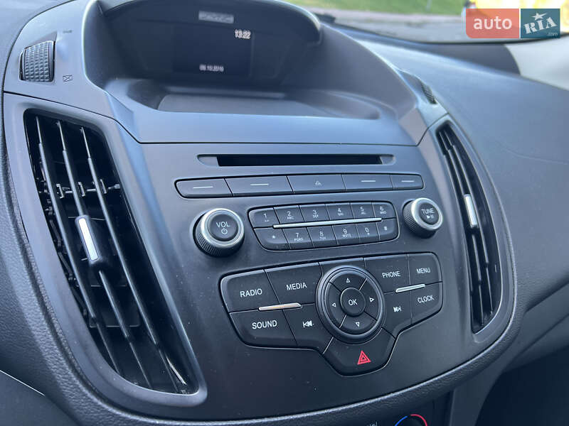 Внедорожник / Кроссовер Ford Escape 2017 в Киеве