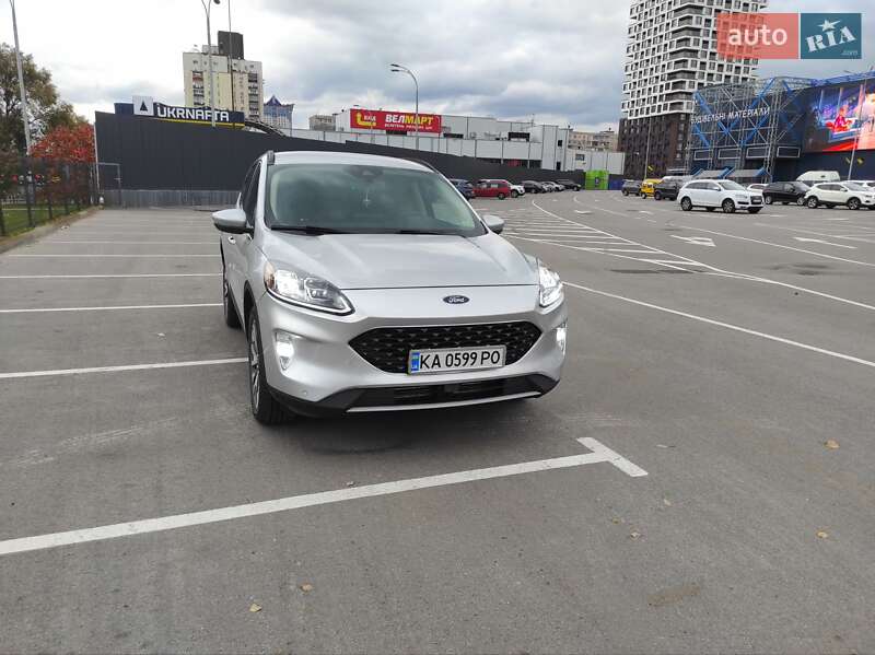 Внедорожник / Кроссовер Ford Escape 2020 в Киеве