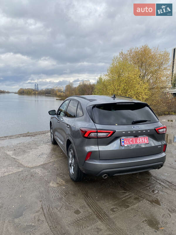 Внедорожник / Кроссовер Ford Escape 2023 в Киеве