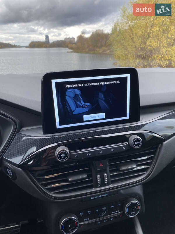 Внедорожник / Кроссовер Ford Escape 2023 в Киеве