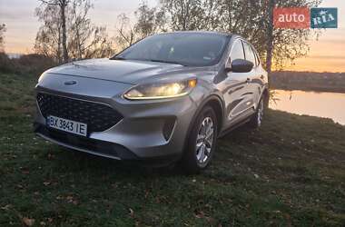 Позашляховик / Кросовер Ford Escape 2022 в Ізяславі