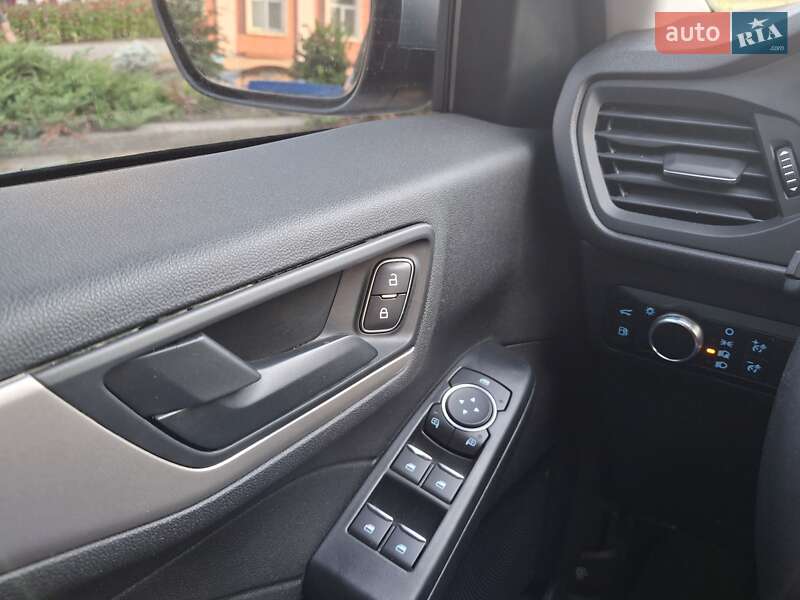 Внедорожник / Кроссовер Ford Escape 2022 в Изяславе