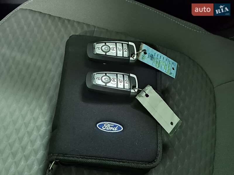 Внедорожник / Кроссовер Ford Escape 2022 в Изяславе