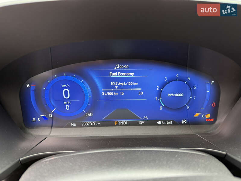 Позашляховик / Кросовер Ford Escape 2021 в Сваляві