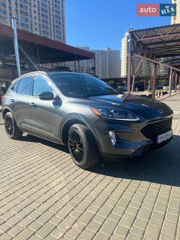 Позашляховик / Кросовер Ford Escape 2020 в Одесі