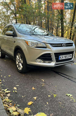 Внедорожник / Кроссовер Ford Escape 2015 в Киеве