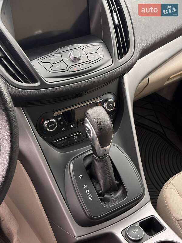 Внедорожник / Кроссовер Ford Escape 2015 в Львове