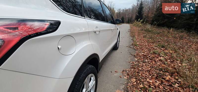 Внедорожник / Кроссовер Ford Escape 2018 в Трускавце