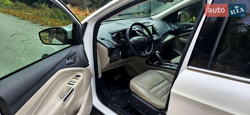 Внедорожник / Кроссовер Ford Escape 2018 в Трускавце