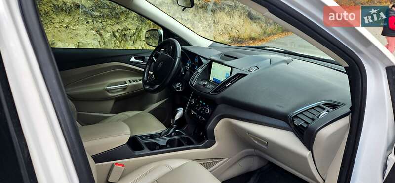 Внедорожник / Кроссовер Ford Escape 2018 в Трускавце