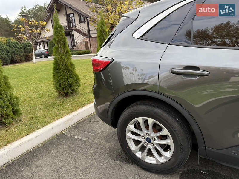 Внедорожник / Кроссовер Ford Escape 2020 в Киеве фото 16 Внедорожник / Кроссовер Ford Escape 2020 в Киеве