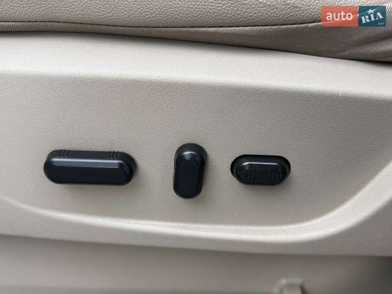 Позашляховик / Кросовер Ford Escape 2015 в Стрию фото 59 Позашляховик / Кросовер Ford Escape 2015 в Стрию