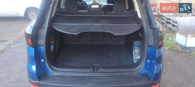 Внедорожник / Кроссовер Ford Escape 2016 в Полтаве