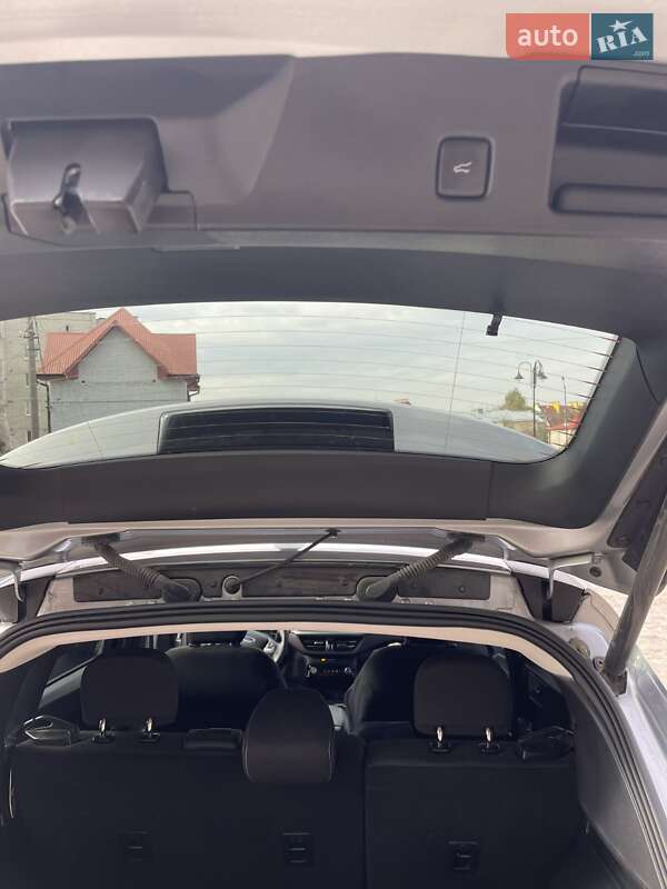 Позашляховик / Кросовер Ford Escape 2023 в Золочеві