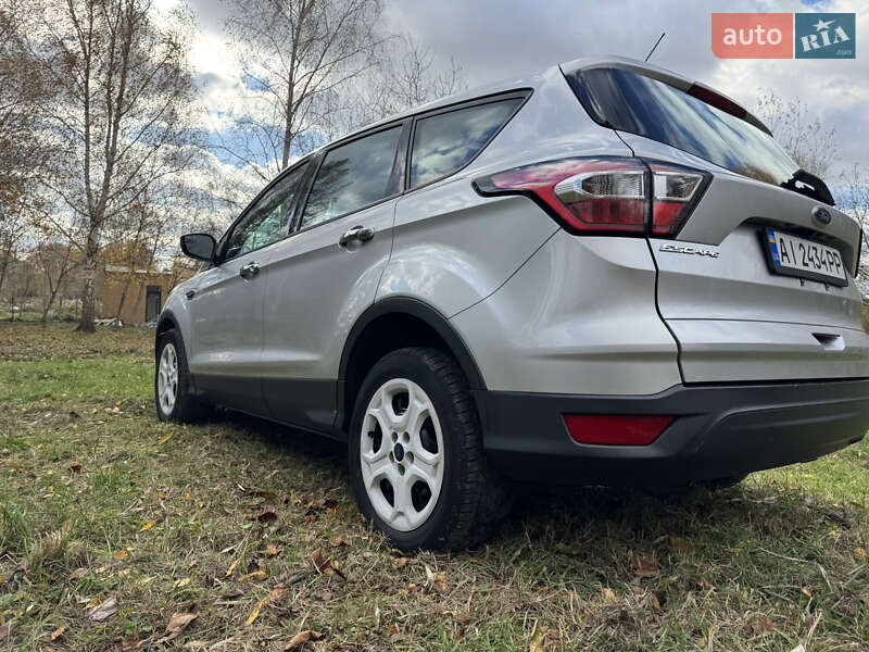 Внедорожник / Кроссовер Ford Escape 2017 в Белой Церкви