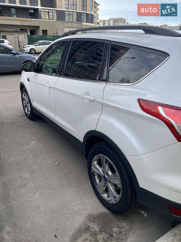 Позашляховик / Кросовер Ford Escape 2014 в Києві