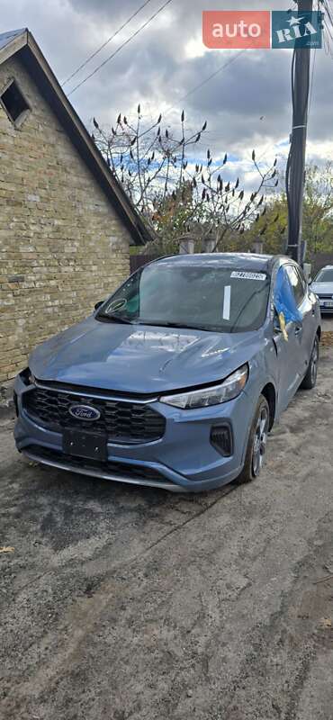 Внедорожник / Кроссовер Ford Escape 2023 в Киеве