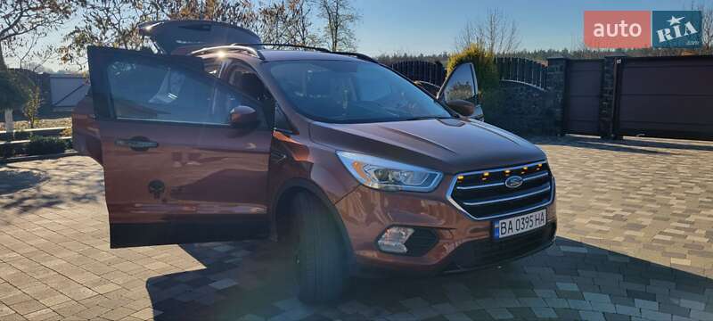 Внедорожник / Кроссовер Ford Escape 2016 в Гайвороне фото 15 Внедорожник / Кроссовер Ford Escape 2016 в Гайвороне