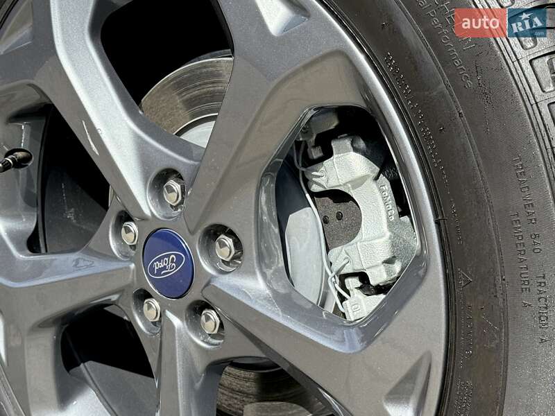 Внедорожник / Кроссовер Ford Escape 2024 в Виннице