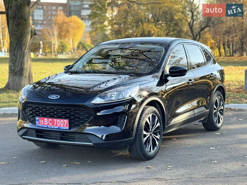 Внедорожник / Кроссовер Ford Escape 2021 в Ровно