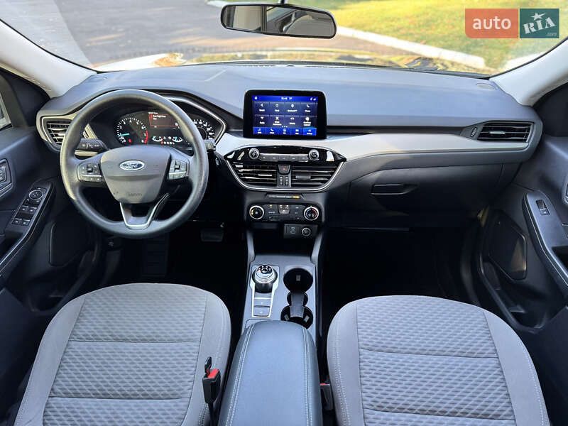 Внедорожник / Кроссовер Ford Escape 2021 в Ровно