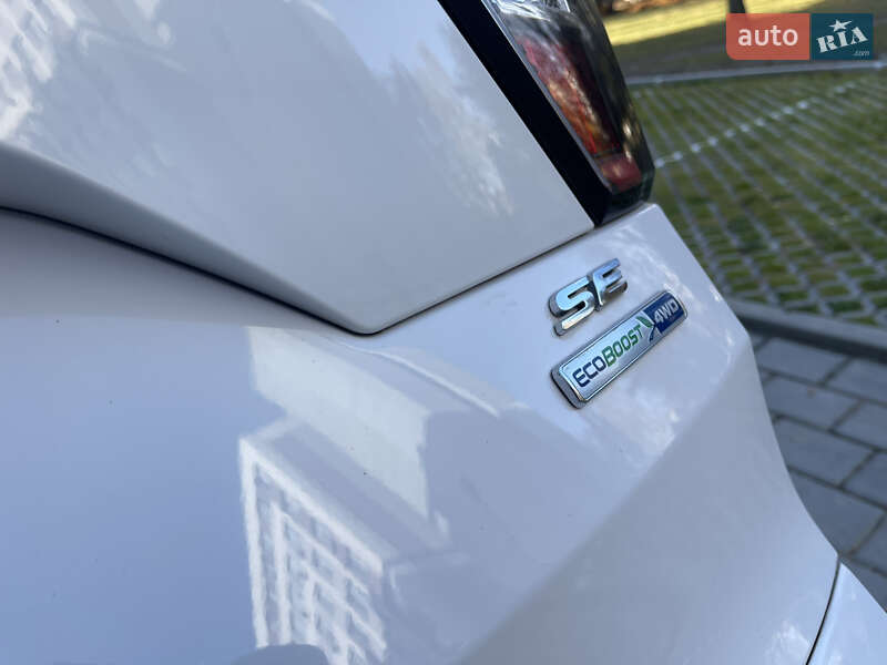 Внедорожник / Кроссовер Ford Escape 2017 в Ровно