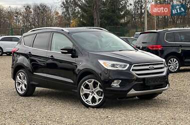 Внедорожник / Кроссовер Ford Escape 2019 в Стрые