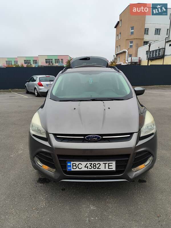 Внедорожник / Кроссовер Ford Escape 2013 в Калиновке