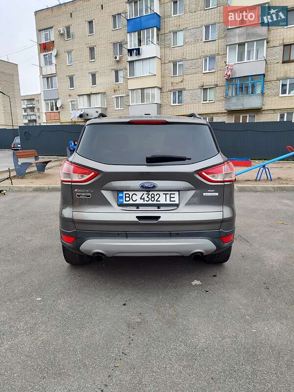 Внедорожник / Кроссовер Ford Escape 2013 в Калиновке