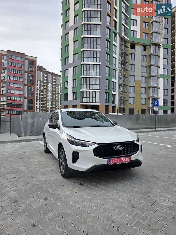 Позашляховик / Кросовер Ford Escape 2024 в Тернополі