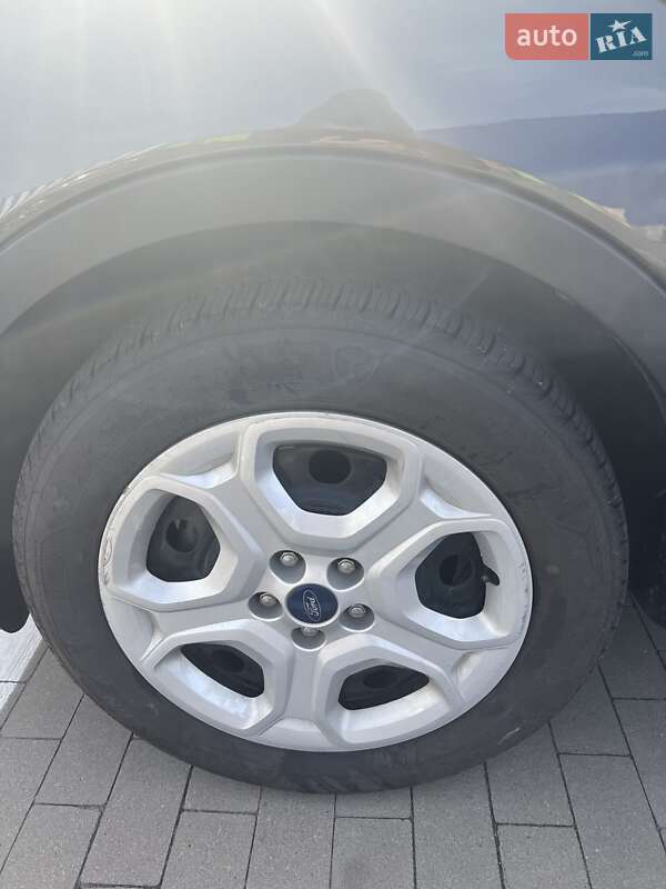 Внедорожник / Кроссовер Ford Escape 2018 в Киеве