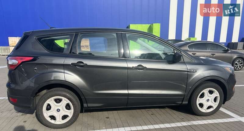 Внедорожник / Кроссовер Ford Escape 2018 в Киеве