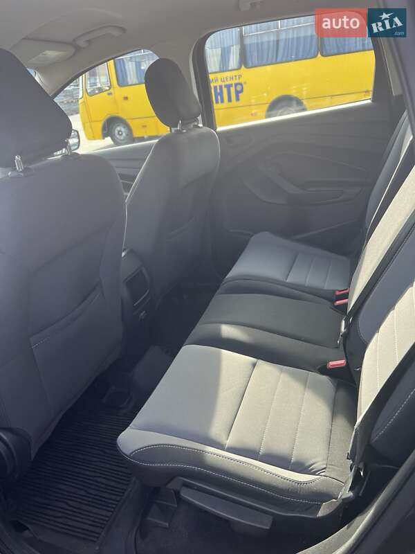 Внедорожник / Кроссовер Ford Escape 2018 в Киеве