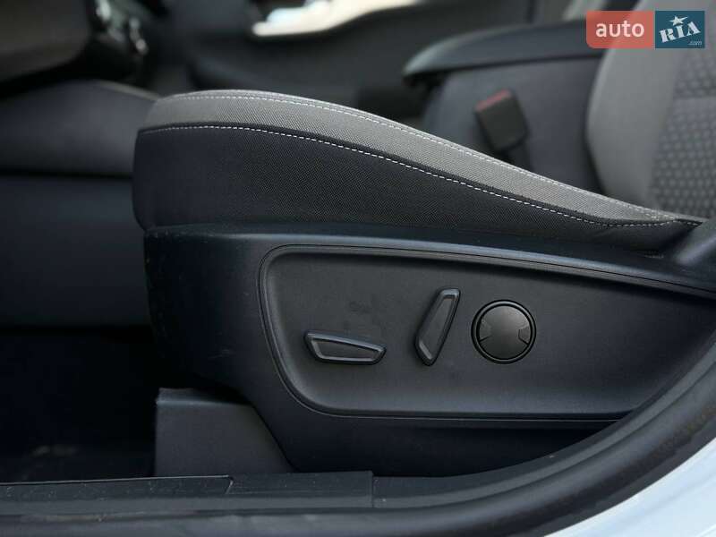 Внедорожник / Кроссовер Ford Escape 2020 в Ровно фото 29 Внедорожник / Кроссовер Ford Escape 2020 в Ровно