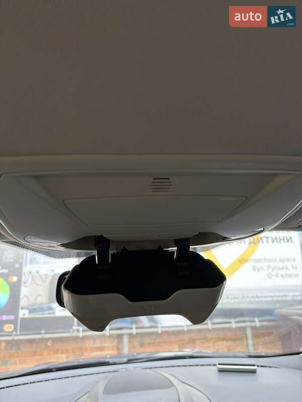 Внедорожник / Кроссовер Ford Escape 2017 в Черновцах