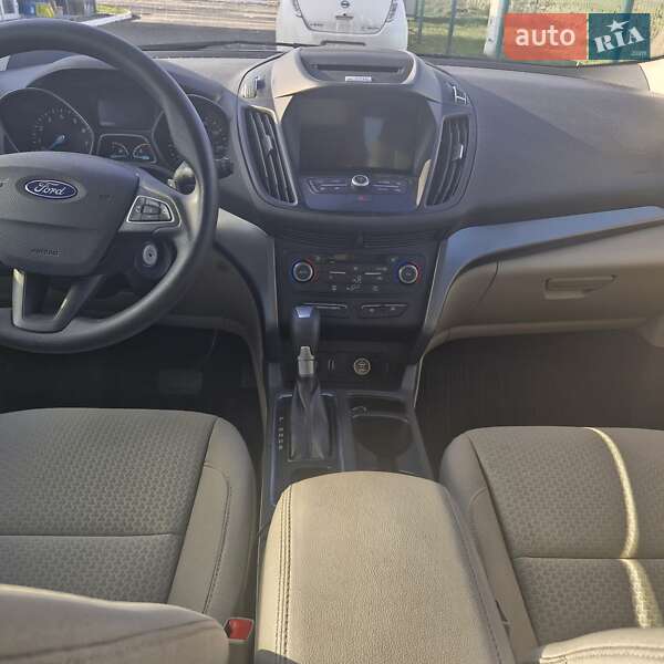 Позашляховик / Кросовер Ford Escape 2017 в Броварах фото 6 Позашляховик / Кросовер Ford Escape 2017 в Броварах