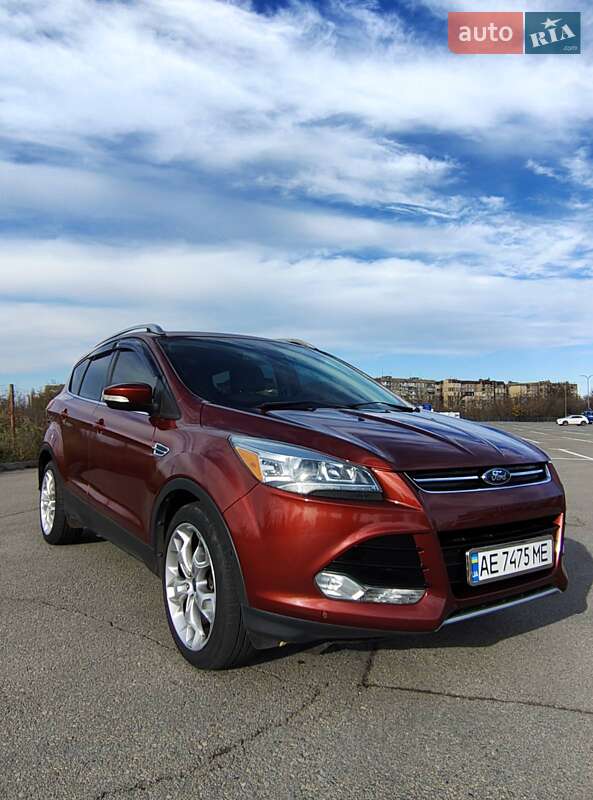 Внедорожник / Кроссовер Ford Escape 2014 в Кривом Роге