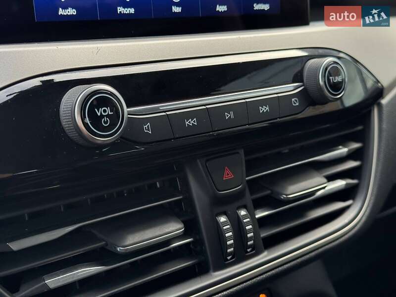 Позашляховик / Кросовер Ford Escape 2022 в Рівному фото 36 Позашляховик / Кросовер Ford Escape 2022 в Рівному