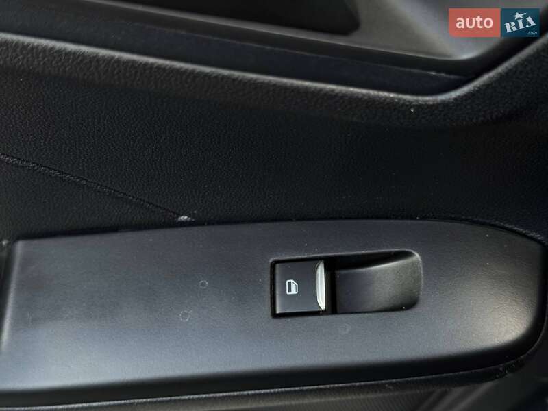 Позашляховик / Кросовер Ford Escape 2022 в Рівному фото 44 Позашляховик / Кросовер Ford Escape 2022 в Рівному