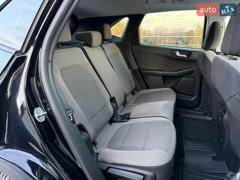 Позашляховик / Кросовер Ford Escape 2021 в Києві фото 46 Позашляховик / Кросовер Ford Escape 2021 в Києві