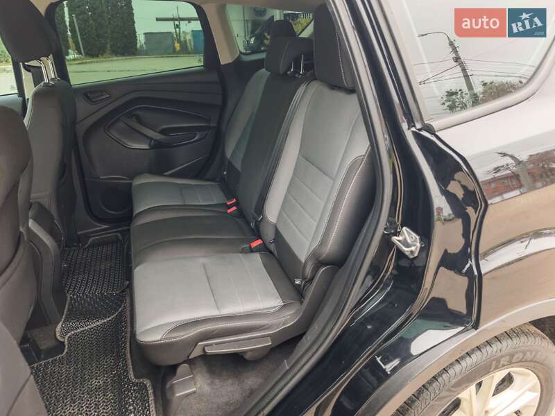 Позашляховик / Кросовер Ford Escape 2016 в Сумах