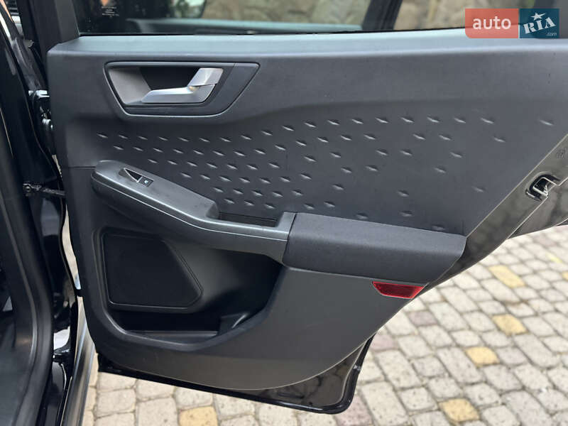 Внедорожник / Кроссовер Ford Escape 2020 в Львове