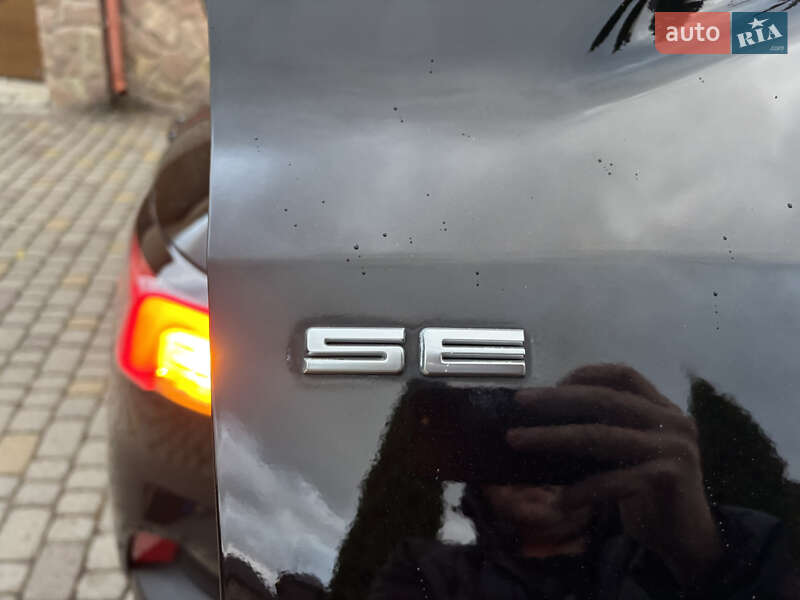 Внедорожник / Кроссовер Ford Escape 2020 в Львове