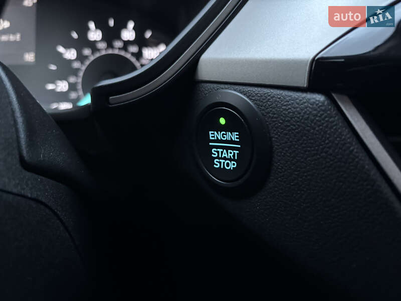 Внедорожник / Кроссовер Ford Escape 2020 в Львове