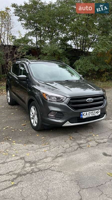 Внедорожник / Кроссовер Ford Escape 2016 в Киеве фото 3 Внедорожник / Кроссовер Ford Escape 2016 в Киеве