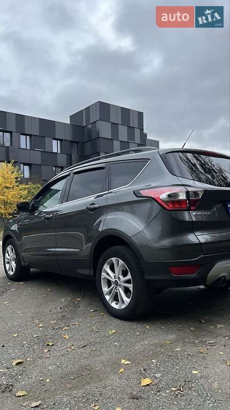 Внедорожник / Кроссовер Ford Escape 2016 в Киеве фото 11 Внедорожник / Кроссовер Ford Escape 2016 в Киеве
