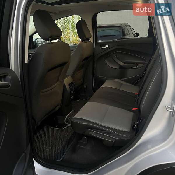 Внедорожник / Кроссовер Ford Escape 2018 в Львове