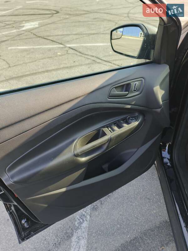 Внедорожник / Кроссовер Ford Escape 2018 в Днепре фото 9 Внедорожник / Кроссовер Ford Escape 2018 в Днепре